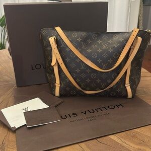 Louis Vuitton Tuileries monogram should handbag